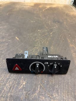 VW Rear AC heater control panel VW TRANSPORTER T5 / MULTIVAN (7H, 7E, 7J) (2003-2015) — thumbnail 3