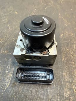 VW 7E0614517A 7E0907379E ABS hydraulic unit / pump VW TRANSPORTER T5 / MULTIVAN (7H, 7E, 7J) (2003-2015) — thumbnail 4