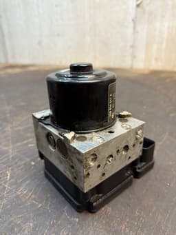 VW 7E0614517A 7E0907379E ABS hydraulic unit / pump VW TRANSPORTER T5 / MULTIVAN (7H, 7E, 7J) (2003-2015) — thumbnail 2