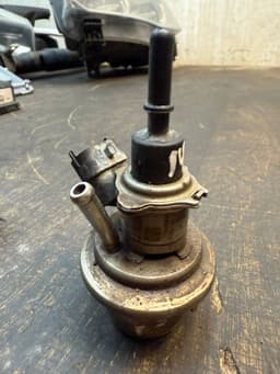 BMW 8514448 18308514448 AdBlue Nozzle BMW X5 (F15, F85) (2012-2018) — thumbnail 2