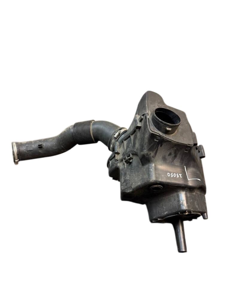 AUDI 4H0133823J Air Cleaner (filter box) AUDI A8 (4H) (2009-2017)