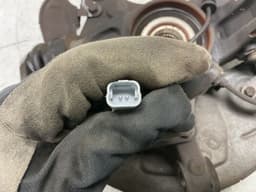 PEUGEOT 1618891080 Wheel bearing housing front right PEUGEOT 5008 II (P87) (2016-) — thumbnail 4