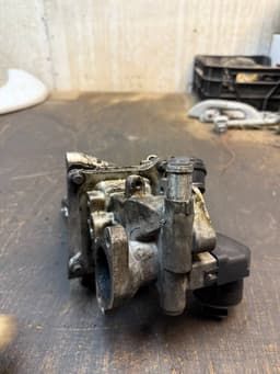 VOLVO 36050650 36010129 EGR Valve VOLVO V70 III (BW) (2007-2016) — thumbnail 3