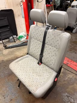 VW Front seat right VW TRANSPORTER T5 / MULTIVAN (7H, 7E, 7J) (2003-2015) — thumbnail 2