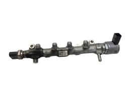 VW 05L130089 Fuel Distributor / fuel rail VW PASSAT B8 (3G) / ALLTRACK (2014-2023) — thumbnail 2