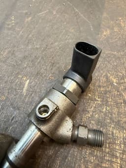 VW A2C9626040080 03L130277S 03L130277SX Fuel Injector VW PASSAT B7 / ALLTRACK (2010-2015) — thumbnail 5
