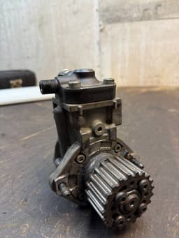 VOLVO VEA132360020AAA 31405129 Fuel injection pump, diesel VOLVO V70 III (BW) (2007-2016) — thumbnail 2