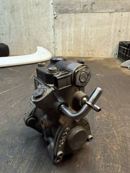 VOLVO VEA132360020AAA 31405129 Fuel injection pump, diesel VOLVO V70 III (BW) (2007-2016) — thumbnail 4