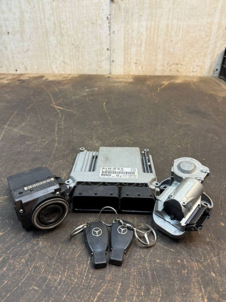 MERCEDES-BENZ 6395450108 A6461532691 6461532691 0281012066 A2034621130 2034621130 Engine Control Unit / module (ECU) MERCEDES-BENZ VITO / VIANO (W639) (2003-2014)