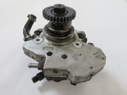 MERCEDES-BENZ A6420701201 A6420701001 A6420700801 Fuel injection pump, diesel MERCEDES-BENZ E-CLASS (W212) (2009-2016) — thumbnail 1