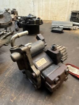 VW 03L130755H 03L130755AN Fuel injection pump, diesel VW PASSAT B7 / ALLTRACK (2010-2015) — thumbnail 3