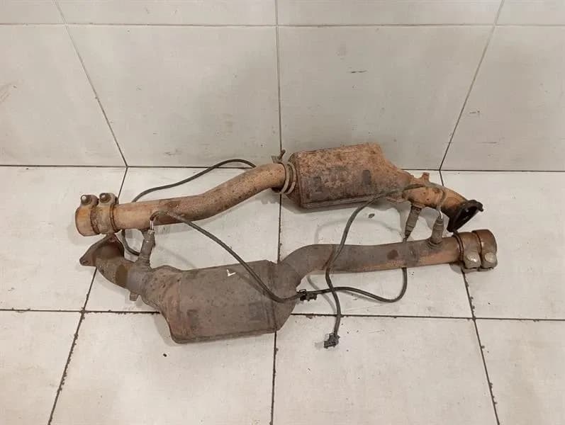 PORSCHE Porsche 911 996 Catalytic Converter Kit 996113021BX Catalytic Converter Kit