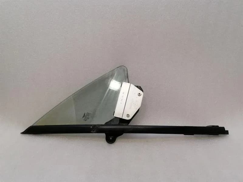 BENTLEY Bentley Continental GT W12 Right 1/4 Glass 3W0837412E Door Panel 1/4 Front Right