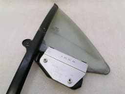 BENTLEY Bentley Continental GT W12 Right 1/4 Glass 3W0837412E Door Panel 1/4 Front Right — thumbnail 3