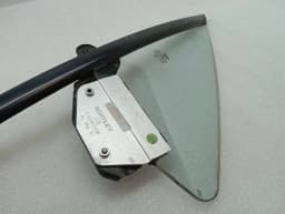 BENTLEY Bentley Continental GT W12 Right Front 1/4 Glass 3W0837412F Right Door Glass — thumbnail 4