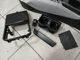 BMW BMW 5 SERIES F90 G30 M5 ARMREST SET 51168071462 RHD RIGHT HAND DRIVE SILVERSTONE — thumbnail 3