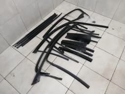 BMW BMW 5 F90 G30 M5 Body Moulding 7390121 GLOSS BLACK SET Shadowline Strip SET — thumbnail 2