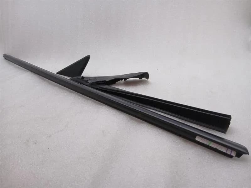 PORSCHE Porsche Cayman 718 GT4RS Body Moulding 99153708501 Left Bar