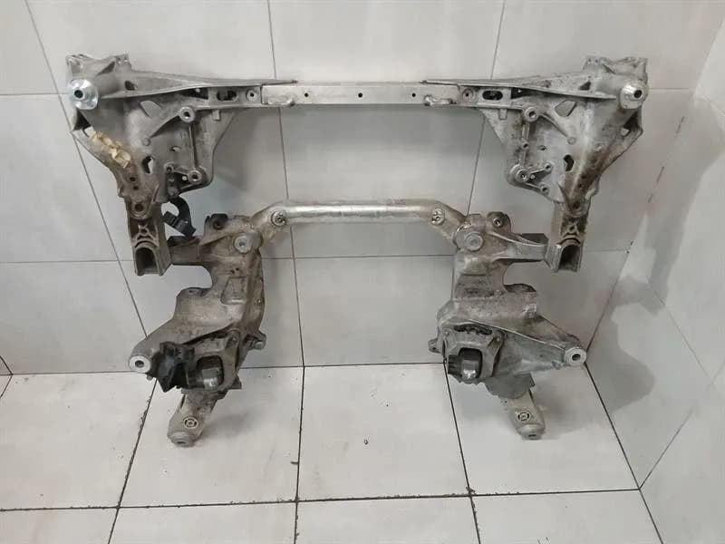 BMW BMW 5 Series F90 G30 M5 Beam Subframe Front 31106887340 Front Axle Carrier X DRIVE