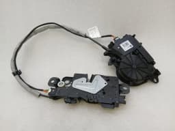 BMW BMW 5 Series F90 G30 M5 Boot Lock 7383561 Tailgate Lock — thumbnail 1