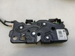 BMW BMW 5 Series F90 G30 M5 Boot Lock 7383561 Tailgate Lock — thumbnail 4