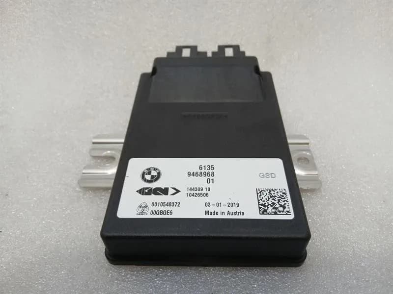 BMW BMW 5 Series F90 G30 M5 Electronic Module 9468968 Control Unit DIFF