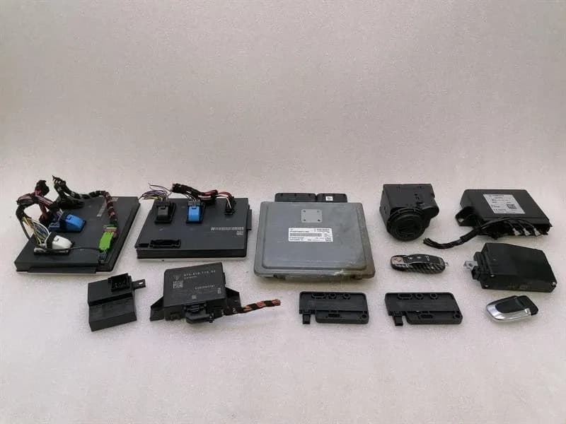 PORSCHE Porsche Panamera 970 Engine ECU 97061860400 SET Engine Control Unit MK2 TURBO S VTS