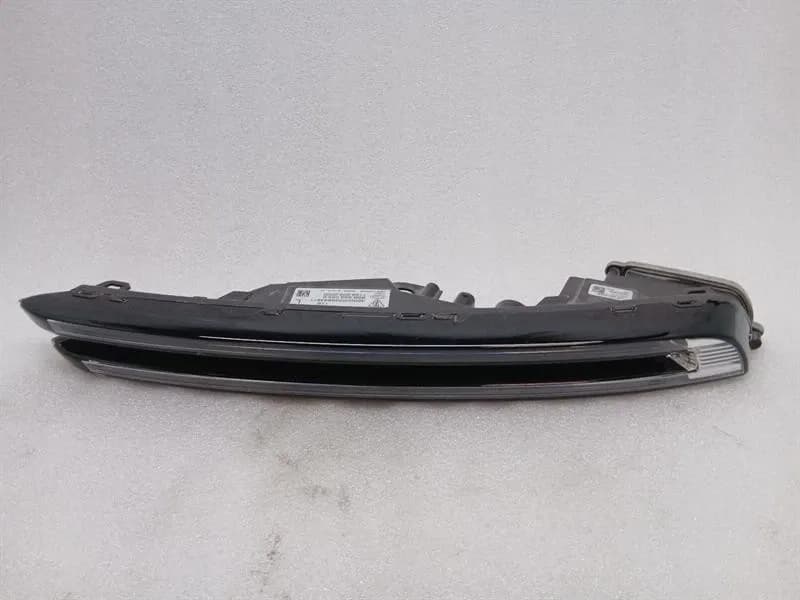 PORSCHE PORSCHE MACAN 95B DRL Daytime Running Light 95B953055E Tagfahrlicht