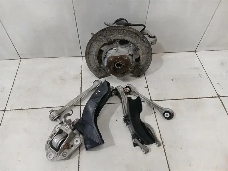 PORSCHE Porsche 911 991 Left Rear Hub 99133161112 Wheel Bearing Housing Rear Left Turbo Set