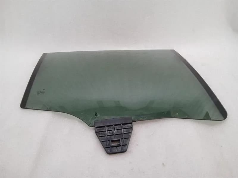 Porsche Panamera 970 right rear door glass 97054451209 door window rear right