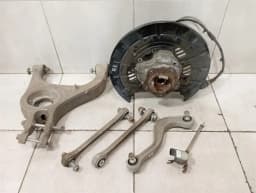 PORSCHE Porsche Panamera 970 right rear hub 97033161220 wheel bearing housing rear right — thumbnail 1