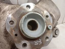 ASTON MARTIN Aston Martin Vantage AM6 Right Rear Hub HY53-5A970-AD Wheel Bearing Housing Rear Re — thumbnail 5