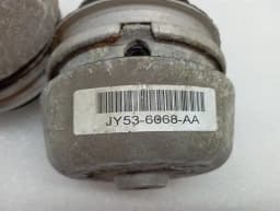 ASTON MARTIN Aston Martin Vantage AM6 Gearbox mount JY53-6068-AA Gearbox Mount SET OF 2 — thumbnail 3