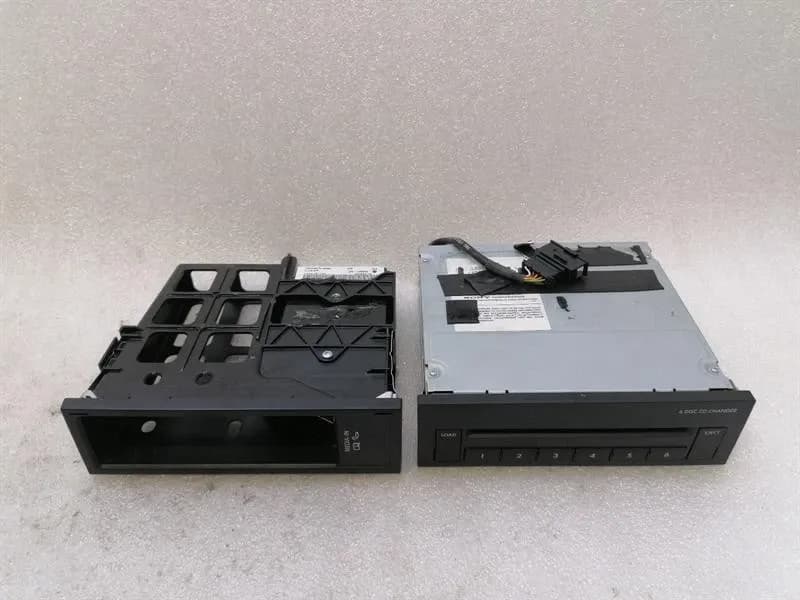 BENTLEY Bentley Continental GT W12 CD changer 3W0035110B CD changer