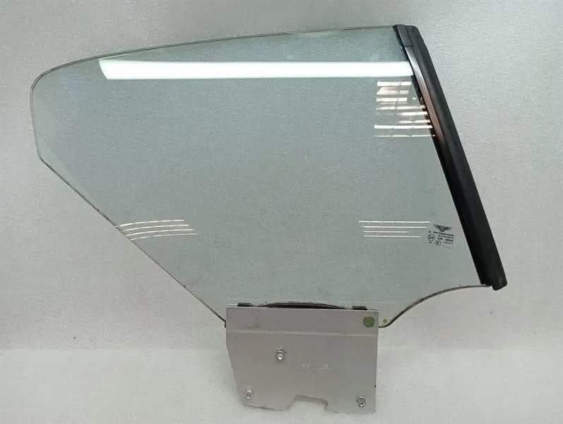 BENTLEY Bentley Continental GT W12 Right Rear 1/4 Glass 3W8845298F Door Panel 1/4 Rear RH