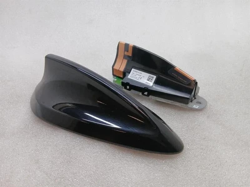 BMW BMW 5 Series F90 G30 M5 Aerial / Antenna 9303037 Antenna