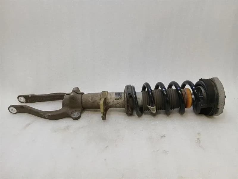 BMW BMW 5 Series F90 G30 M5 Shock Absorber Front 8074114 Shock Absorber Front RIGHT