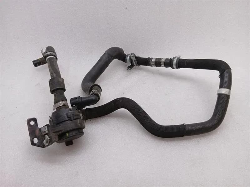 FERRARI Ferrari F8 F142MFL additional cooling pump 6700002071 coolant pump pump