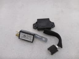 MCLAREN McLaren 650S Spider 14-17 Aerial / Antenna 11M0506CP Antenna SET OF 2 — thumbnail 1