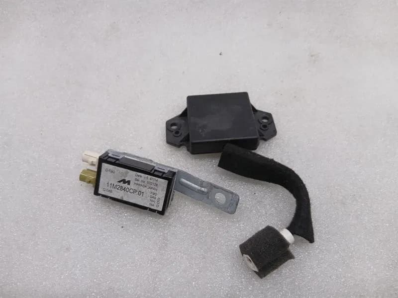 McLaren 650S Spider 14-17 Aerial / Antenna 11M0506CP Antenna SET OF 2
