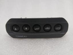 MCLAREN McLaren 650S Spider 14-17 Switch 11M1085SP Switch Block — thumbnail 2