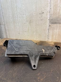 BMW 13717597589 Air Cleaner (filter box) BMW 3 (F30, F31, F80) (2011-2019) — thumbnail 2