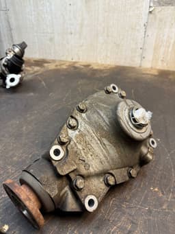 BMW 31507590898 31508635860 31508635861 Front axle Differential BMW 3 (F30, F31, F80) (2011-2019) — thumbnail 4
