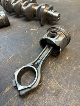 LAND ROVER Piston LAND ROVER EVOQUE I (L538) (2011-2018) — thumbnail 2