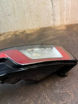 LAND ROVER LR072649 GJ3213405AB LR116199 GJ3213405AC Tail light left LAND ROVER EVOQUE I (L538) (2011-2018) — thumbnail 6