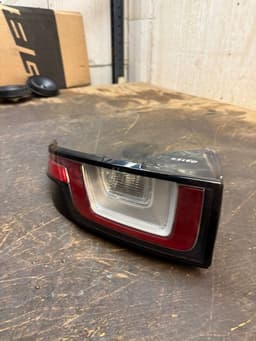 LAND ROVER LR072649 GJ3213405AB LR116199 GJ3213405AC Tail light left LAND ROVER EVOQUE I (L538) (2011-2018) — thumbnail 2