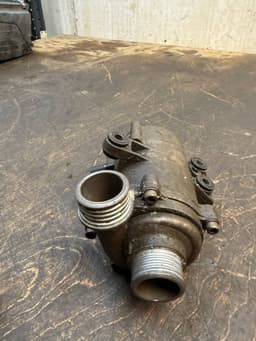 BMW 11515B81970 11515A81BE9 Water Pump BMW 3 (F30, F31, F80) (2011-2019) — thumbnail 4