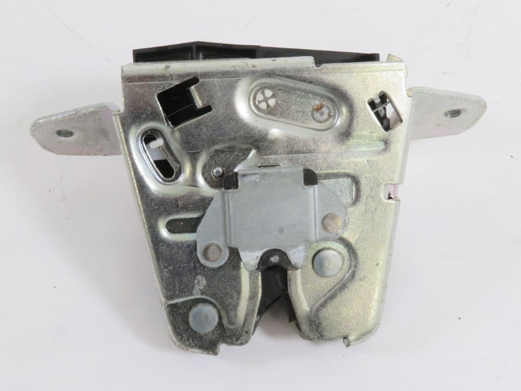 MERCEDES-BENZ A2047400435 A2047400635 A2047400735 A2047401300 A2047401300 Bootlid / tailgate lock MERCEDES-BENZ E-CLASS (W212) (2009-2016)
