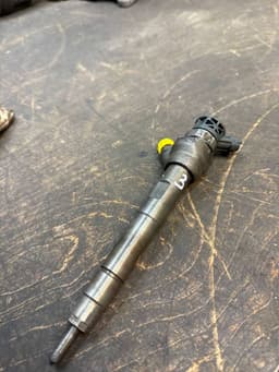 LAND ROVER 0445111019 Fuel Injector LAND ROVER EVOQUE I (L538) (2011-2018) — thumbnail 2