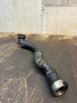 BMW 13717605044 Intercooler pipe upper BMW 3 (F30, F31, F80) (2011-2019) — thumbnail 2